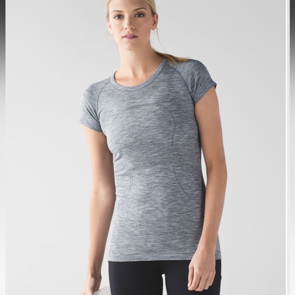 lululemon athletica Tops - Lululemon Swiftly Tech Short Sleeve Crew Heathered Slate Size 8